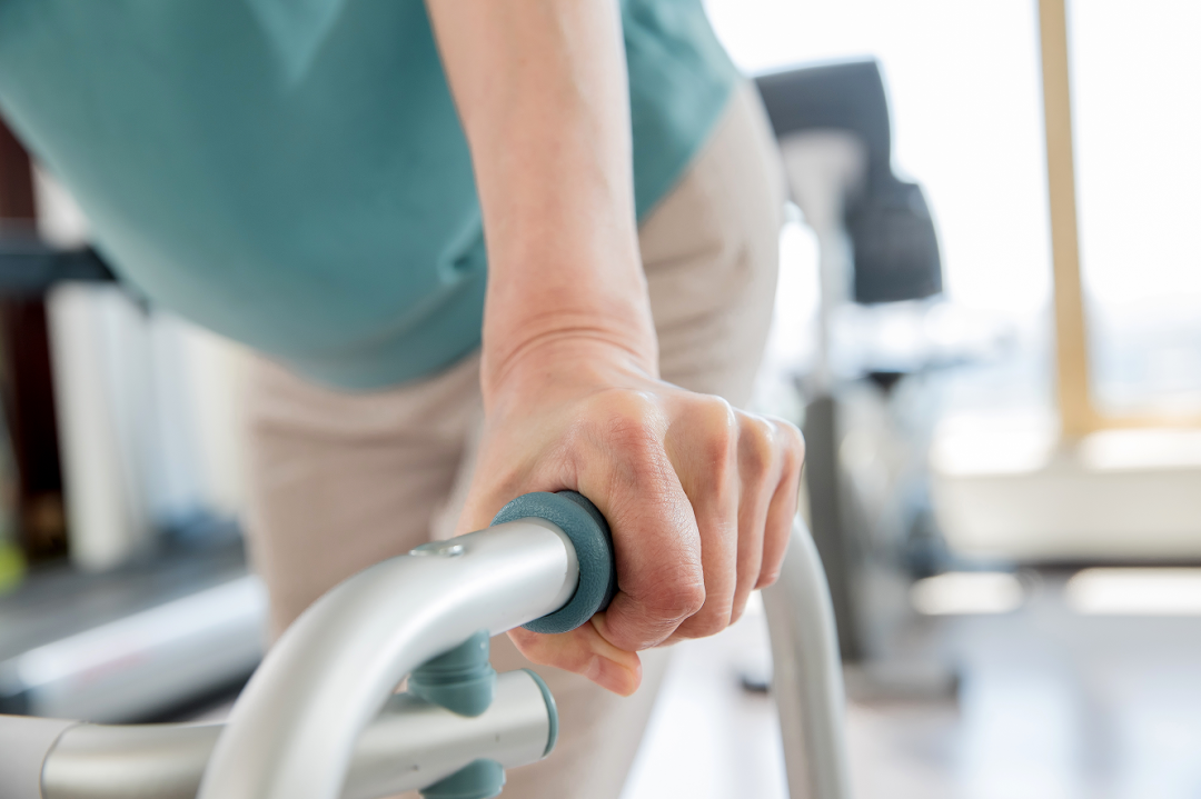 一人失能，全家失衡！康复医学帮您打破&ldquo;老了就该忍&rdquo;的沉默医生